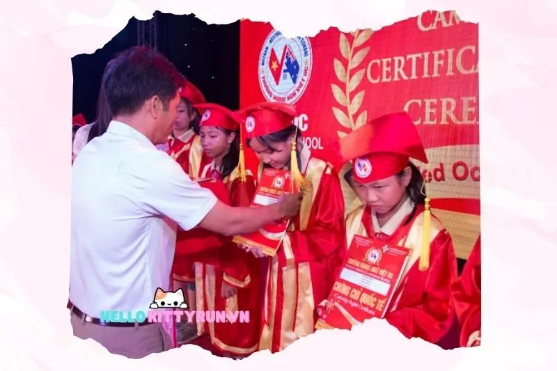 Trung tâm Ngoại ngữ Việt Úc